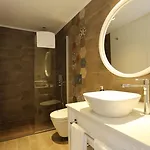 Alp Pinehill Apartament