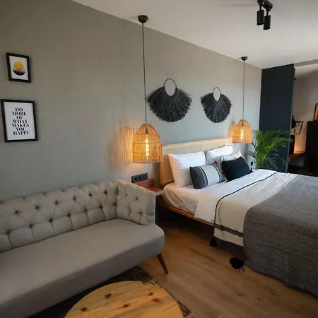 Alp Pinehill Apartment