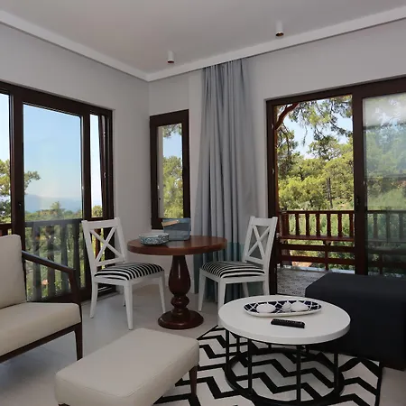 Alp Pinehill Apartmán *