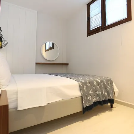 Alp Pinehill Apartment